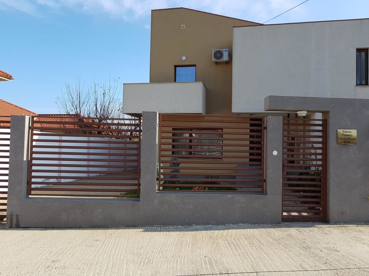 Гостевой дом Sunny Family Vila Constanta Констанца-37